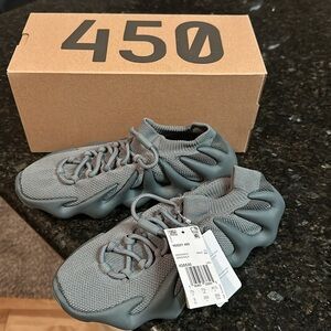 Yeezy 450